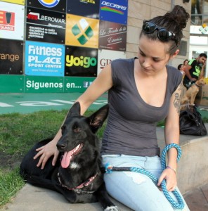 Sity con su acogida Carla, en adopción